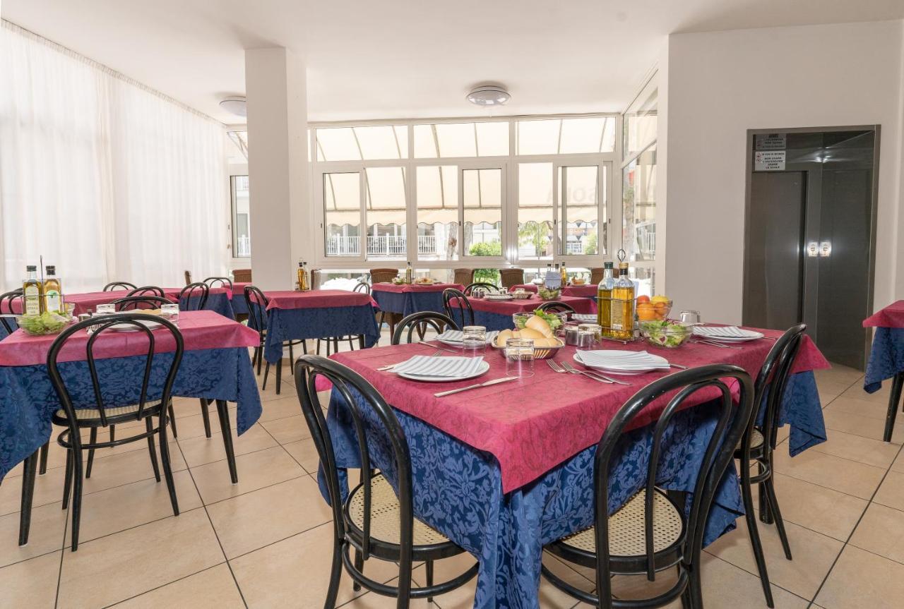 Hotel Villa Isola Rimini Esterno foto